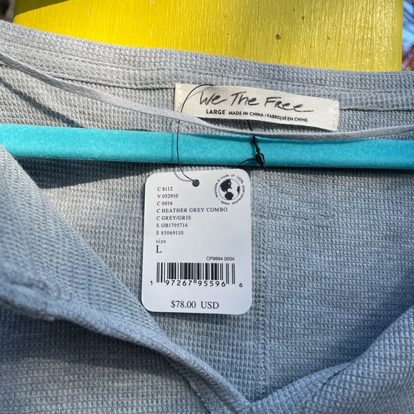 We the Free/FP Heather Gray Combo long sleeve top crochet cuffs Size large NWT - Picture 3 of 3